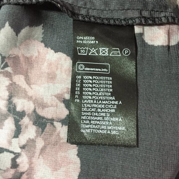 🌵3/$15 H&M Black Floral Chiffon Top - Picture 6 of 6